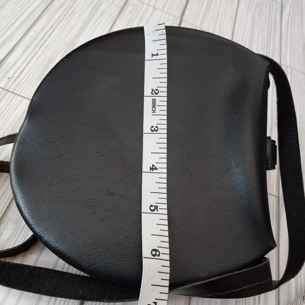 Jamaica Etched Coconut Tropical Crossbody Purse - Picture 9 of 12